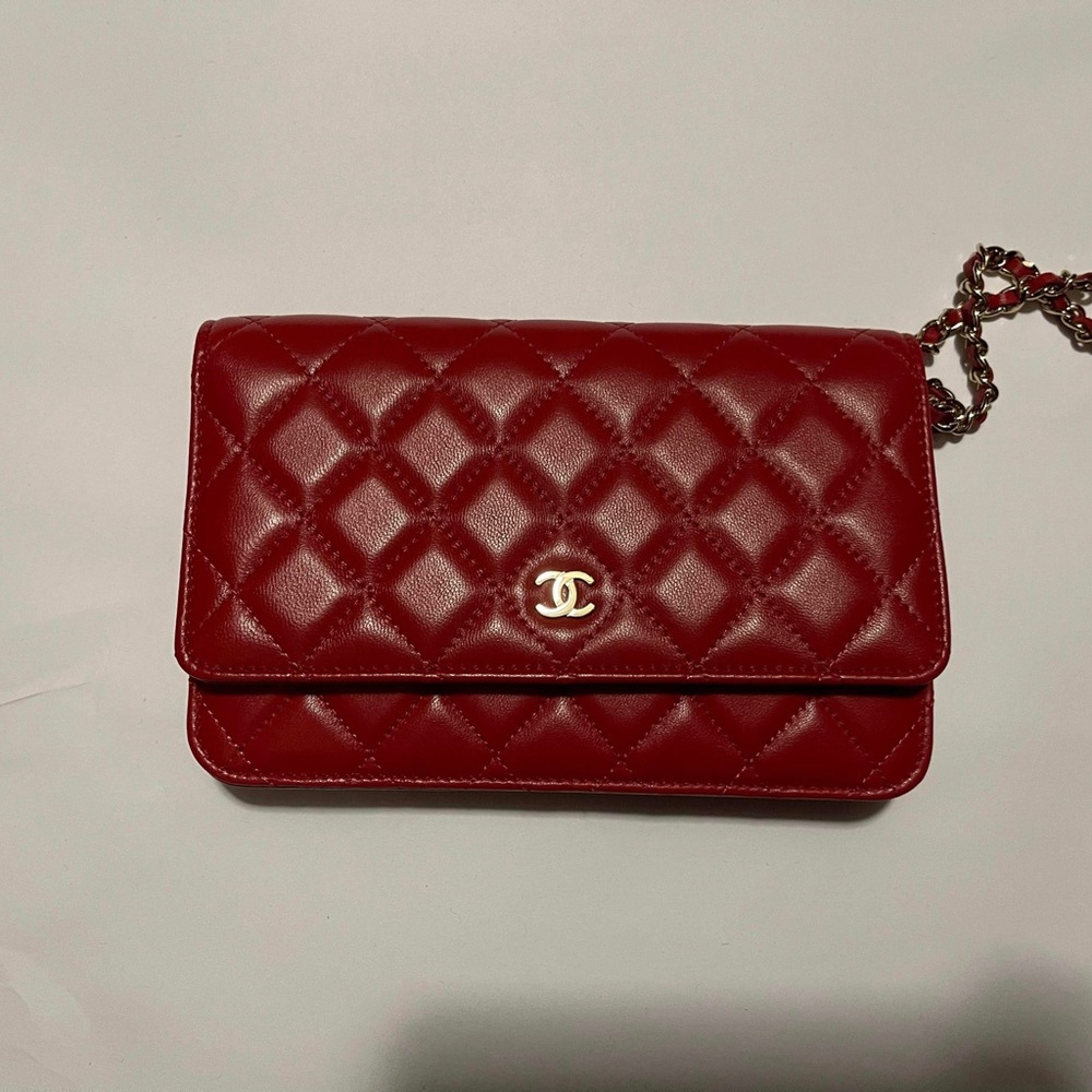 Chanel Woc Lambskin GHW Red